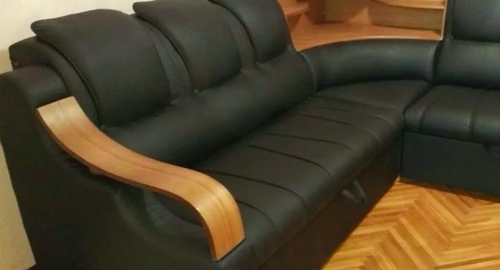 Перетяжка кожаного дивана. Технопарк